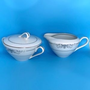 Vintage Towne House Fine China "Providence 2078" - Sugar Bowl and Creamer Set